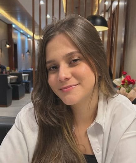 Lauren Vitória V. Alves